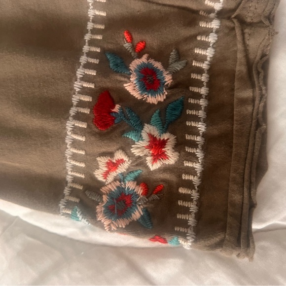 Johnny Was embroidered blouse - Picture 6 of 6